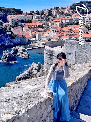 สถานที่ที่แฟนๆ Game of Thrones ห้ามพลาด: คิงส์แลนดิ้ง เมืองโบราณที่มีหลังคากระเบื้องสีแดง - คู่มือการเดินชมเมือง