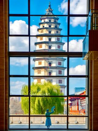 I made a special trip to Hebei by high-speed rail (1 hour) just for this window.