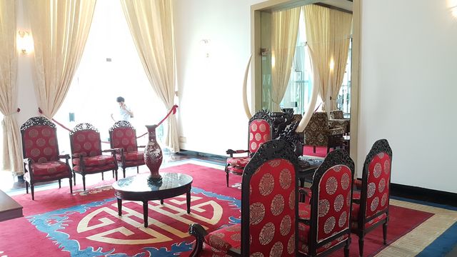 Tour into The Independence Palace, Vietnam