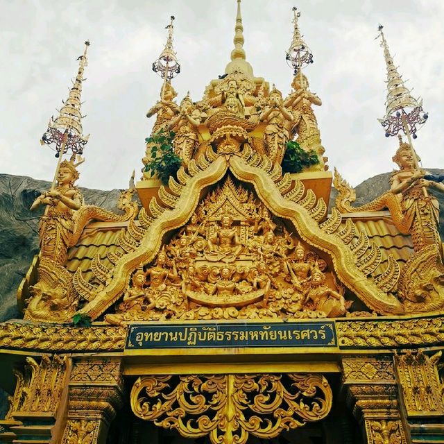 วัดมณีวงศ์ จังหวัดนครนายก