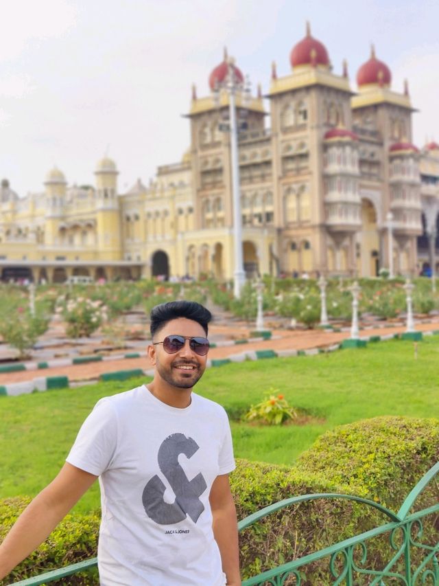   A royal palace in the heart of Mysuru 👑