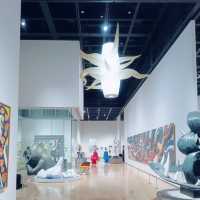川崎市岡本太郎美術館