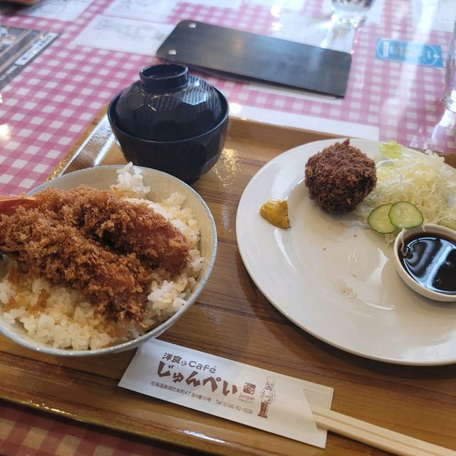 일본 비에이 여행 중 들린 최고의 새우튀김덮밥 맛집 준페이