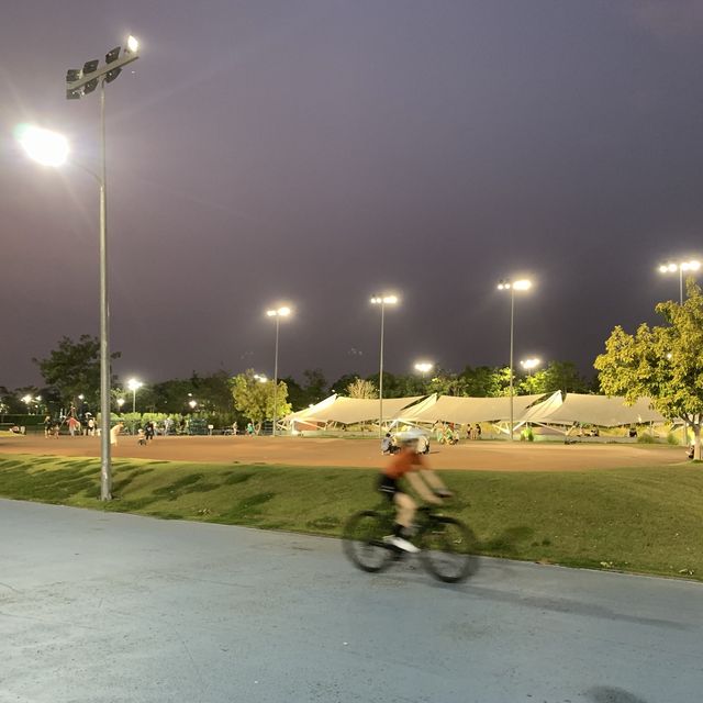 สนามปั่นจักรยานเจริญสุขมงคลจิต สุวรรณภูมิ