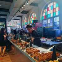 "Architectural Wonders and Café Delights"