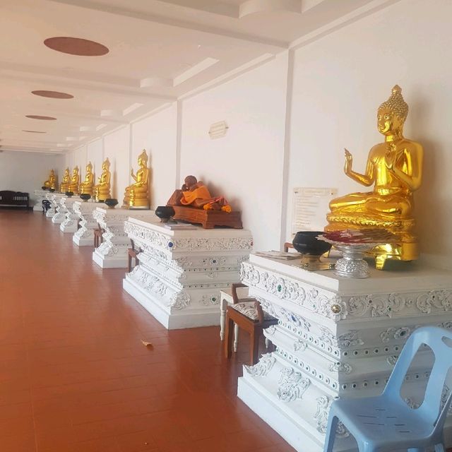 วัดยางกวง ขอพรพระแสนแซว่  เชียงใหม่
