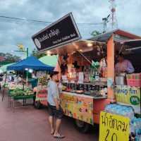 ตลาดโต้รุ่ง ถนนคนเดิน นครนายก