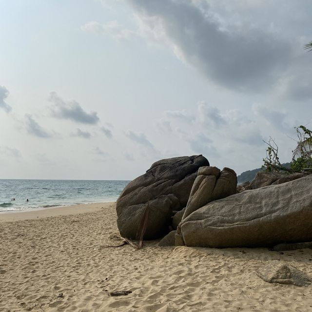 หาดในทอน