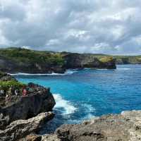 Stunning natural wonder -> Broken Beach!