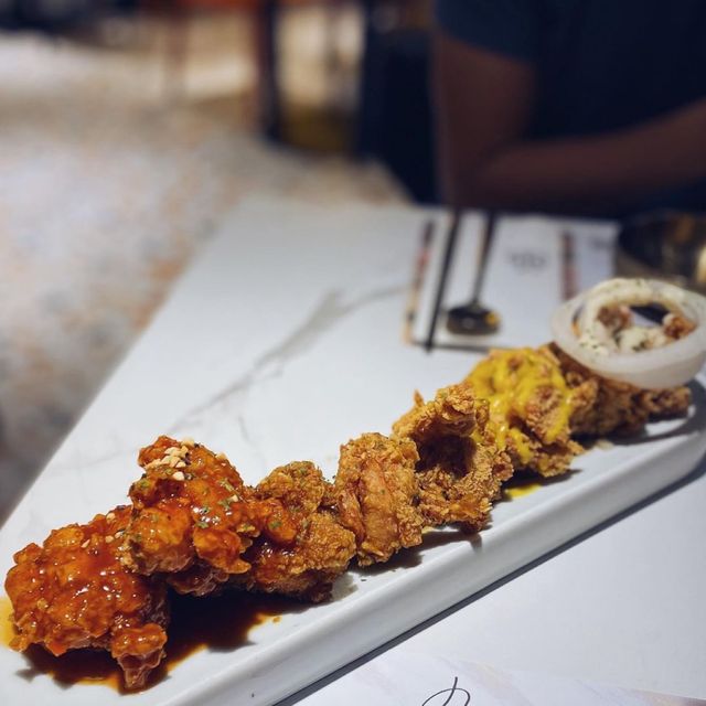🌟份量超巨大熱炒海鮮鍋 · 一次過食盡多款特色韓食 🌟 