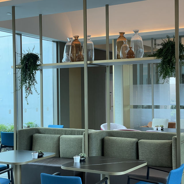 Club Lounge Pan Pacific Orchard