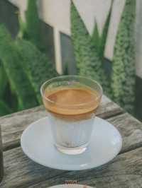 คาเฟ่ลับริมทะเลสาบในเชียงใหม่