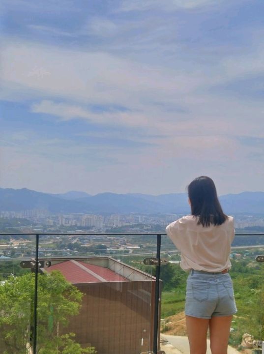 뷰가 너무 예쁜 '이수미팜베리 펜션'