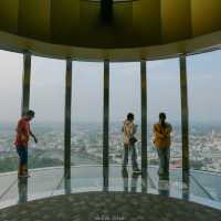 ร้อยเอ็ดวันเดย์ทริปใจกลางเมือง