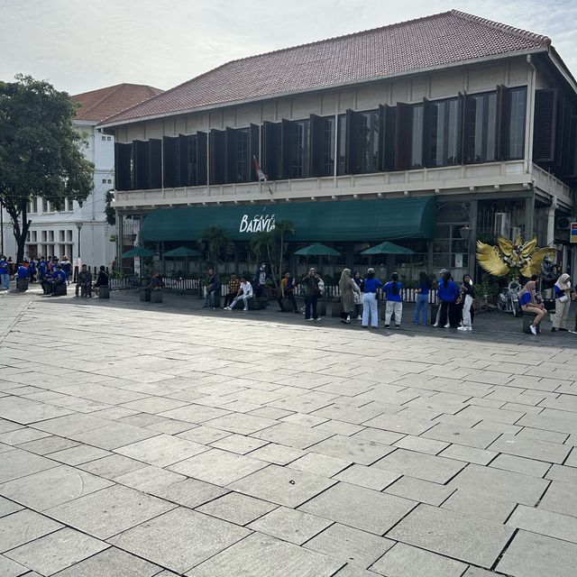 【ジャカルタ旅】ファタヒラー旧市街広場