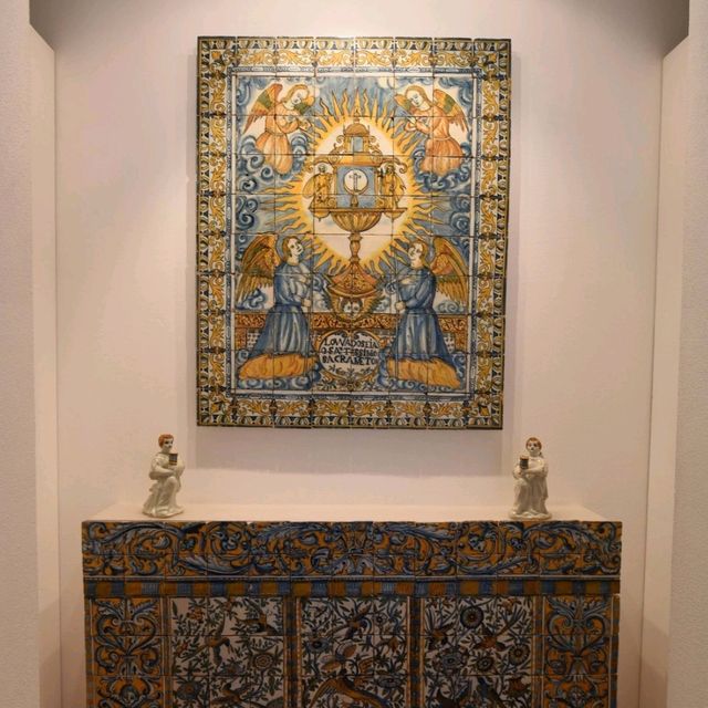 พิพิธภัณฑ์กระเบื้อง Azulejo แห่งเดียวในโลก