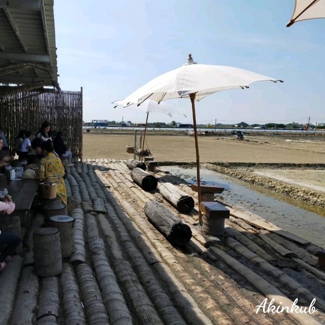 เรียนรู้วิถีนาเกลือ Salt Lake De Mae Klong