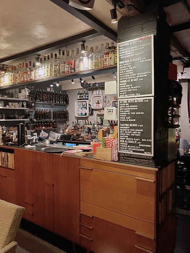 英國倫敦創意打卡酒吧-Lounge Bohemia