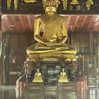 วัดเก่าแก่วัดที่คนใหญ่ๆคนโตนับถือกัน ศักดิ์สิทธิ์