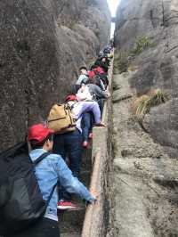 Huangshan. A Kingdom In The Cloud