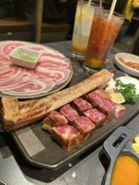 夜景。韓燒。美味大牛骨