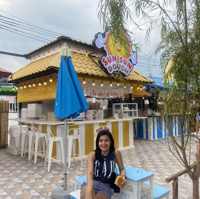 ตลาดปลา บางแสน