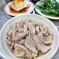「鴨肉扁」經典美食代表，風味絕佳