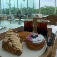 "숲 속 작은 보물, '원지 카페 리버노트' 🌿☕️ 