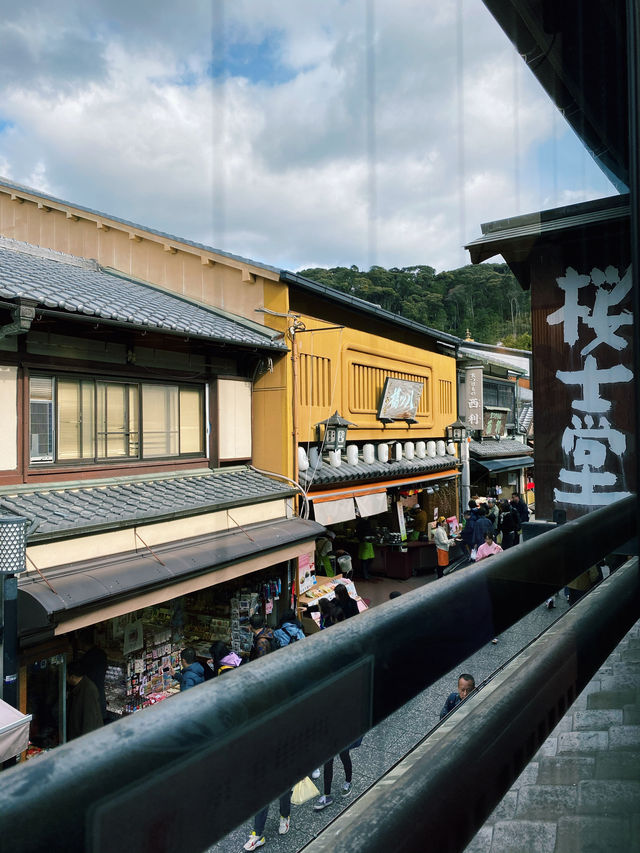 【京都】清水寺：雄偉壯麗的大殿，橫跨斷崖的清水舞台