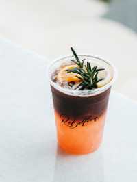 曼谷的Rebellion Café，咖啡店以其獨特的飲食文化