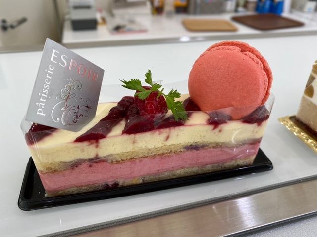 【福岡カフェ】演出が美しすぎるケーキがおいしくてたまらない