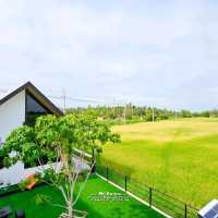 บ้านพลอยคาเฟ่