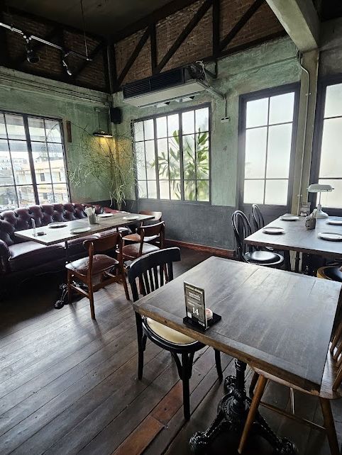 Artisan Dining  