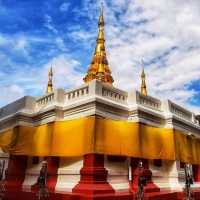 สักการะพระพุทธไสยาสน์ที่วัดเชตวัน(วัดพระนอน) 