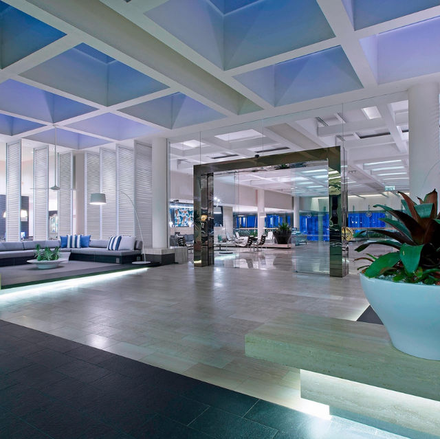 Oasis of Luxury: Sheraton Grand Mirage Resort