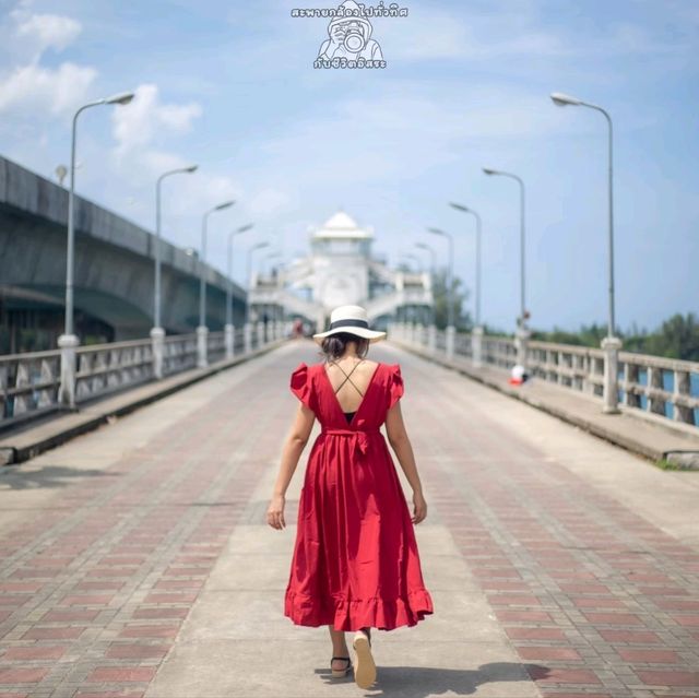 หาดไม้ขาว