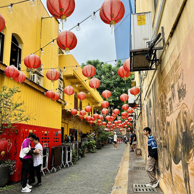 Exploring Petaling Street: Culture, Cuisine, and Merdeka 118