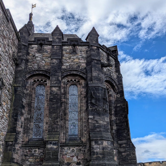 Unveil Scotland’s Legacy at Edinburgh Castle!