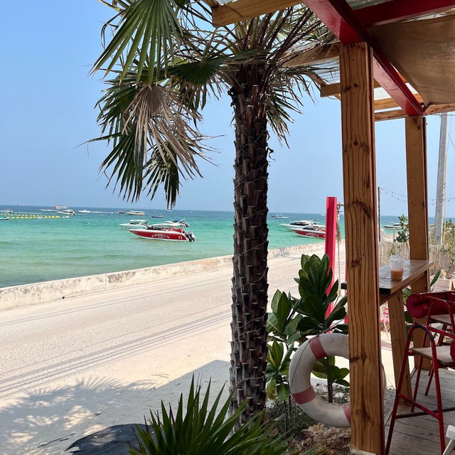 🏝️คาเฟ่และบาร์สุดชิคบนเกาะล้าน นั่งชิวริมทะเล 