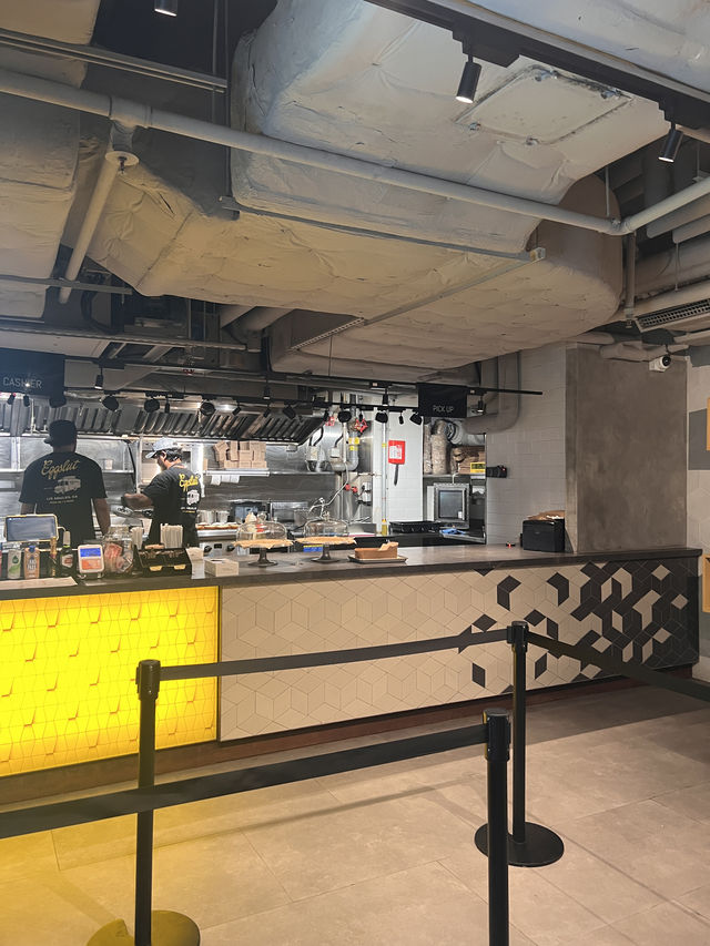 Eggslut有限定McGriddle組合!