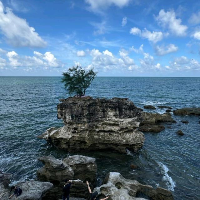 Unveiling the Charm of Dinh Cau Temple in the Heart of Phu Quoc