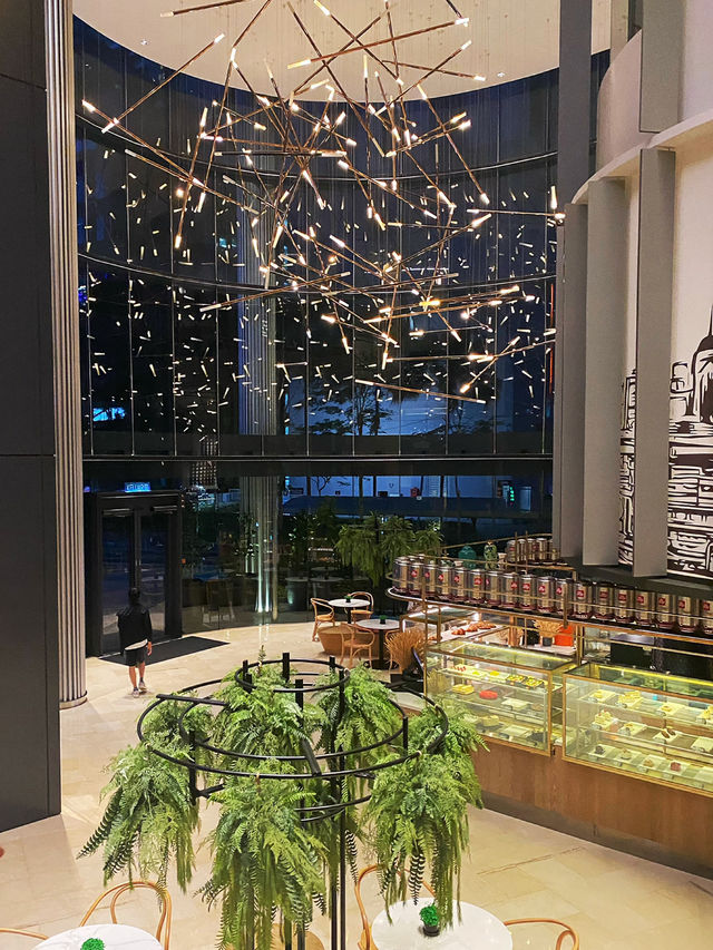 Elegant 5 stars hotel in the city centre 🌁🌆
