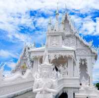 "วัดแม่ตาว"