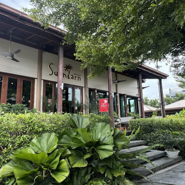ร้านอาหารกึ่งคาเฟ่ อาหารอร่อย บรรยากาศชนะเลิศ