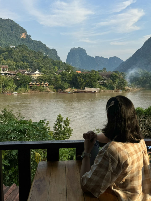 บ้านหนองเขียว | สปป.ลาว 🏡⛰️🌤️🌿