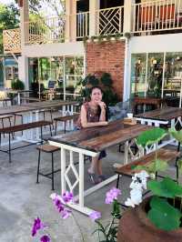 🍰 พร้อมจันทร์ คาเฟ่
