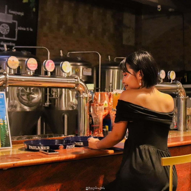 นั่งชิลๆที่ร้อยเอ็ด🥂✨