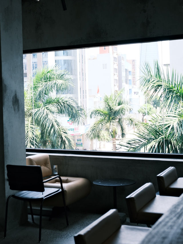 🇻🇳峴港旅行·水泥工業風咖啡店推介