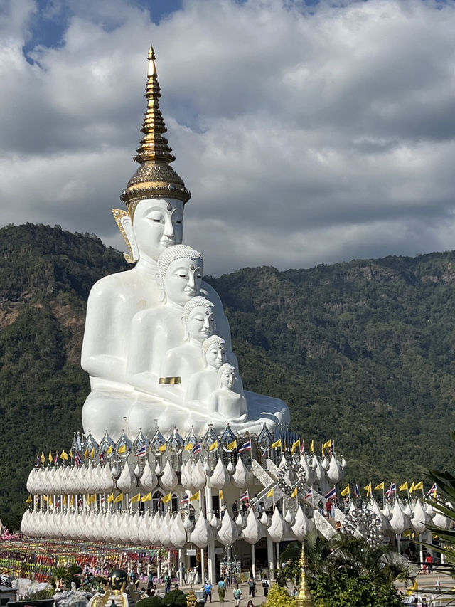 วัดผาซ่อนแก้ว เพชรบูรณ์ 