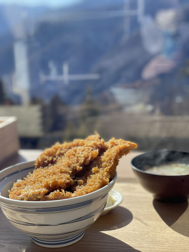 秩父と言ったら・・【わらじカツ丼】広まるきっかけになった「大島屋」